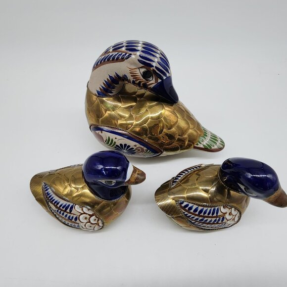Mexican Tonala Pottery & Brass Duck Figurine Set Of 3 Gold & Blue Mom Ducklings - Picture 2 of 11